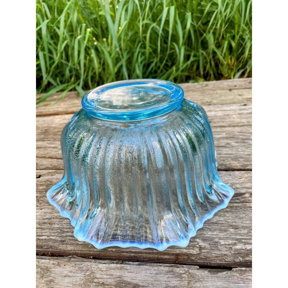 Vintage MCM Opalescent Blue Ribbed Ruffled Art Glass Bowl - Picture 10 of 16
